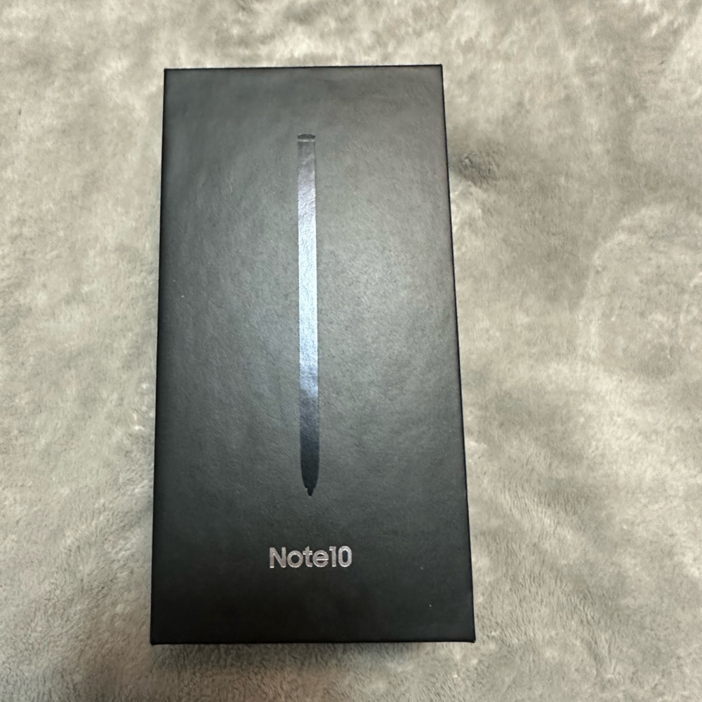 Samsung note 10 box new